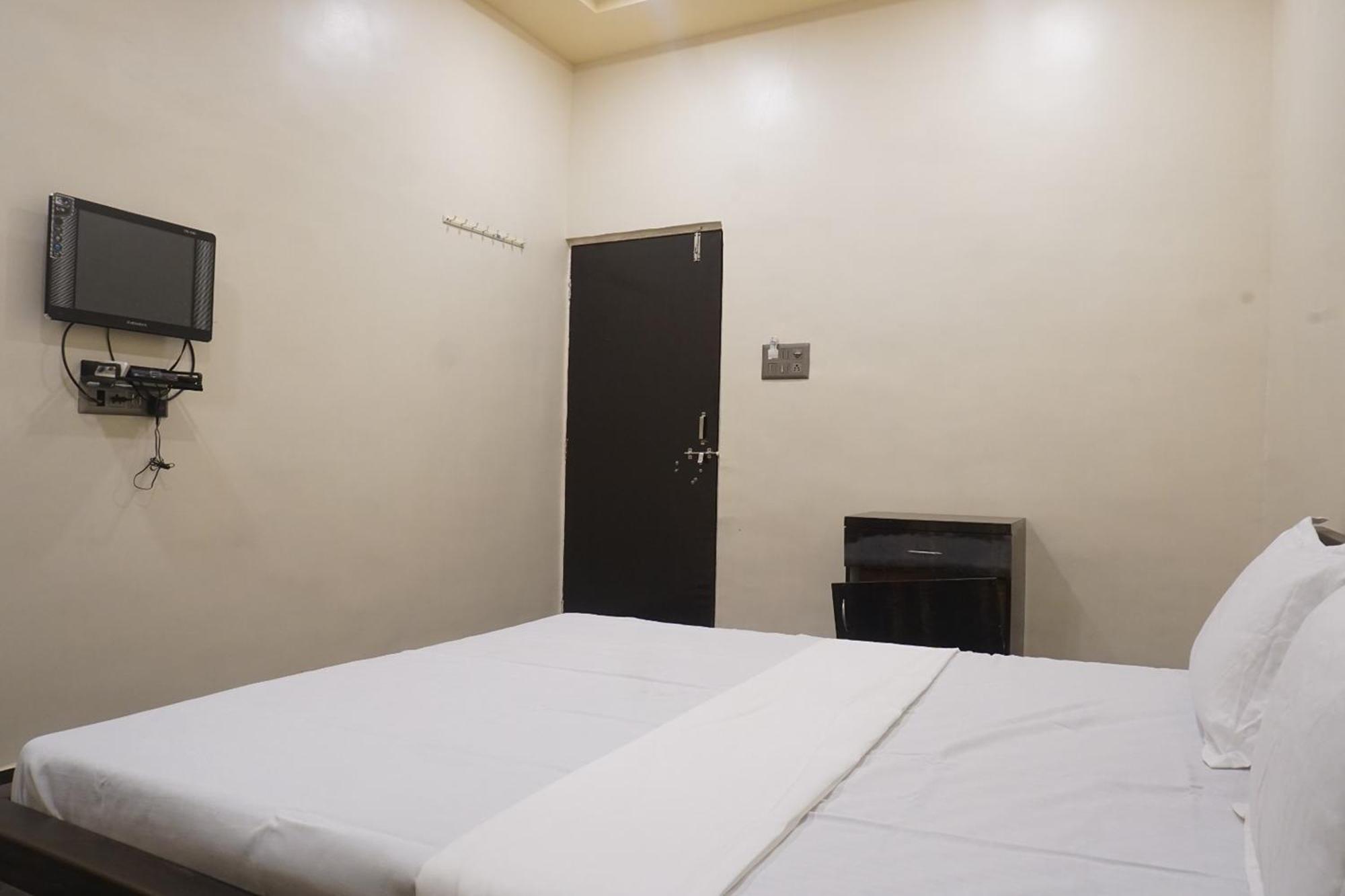 Yashraj Resorts Somatane Екстер'єр фото